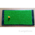 Mini golf portable mettant le tapis vert